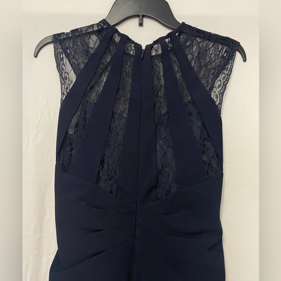 Stunning dark blue formal dress. - Picture 2 of 7